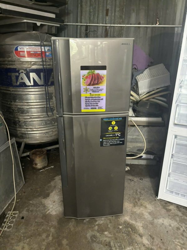 Tủ lạnh cũ Toshiba Dung tích 228 lít